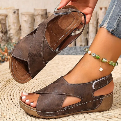 Kelra™ - Vintage-style platform sandals