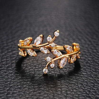 Elegant Vine Ring | Together against Breast Cancer