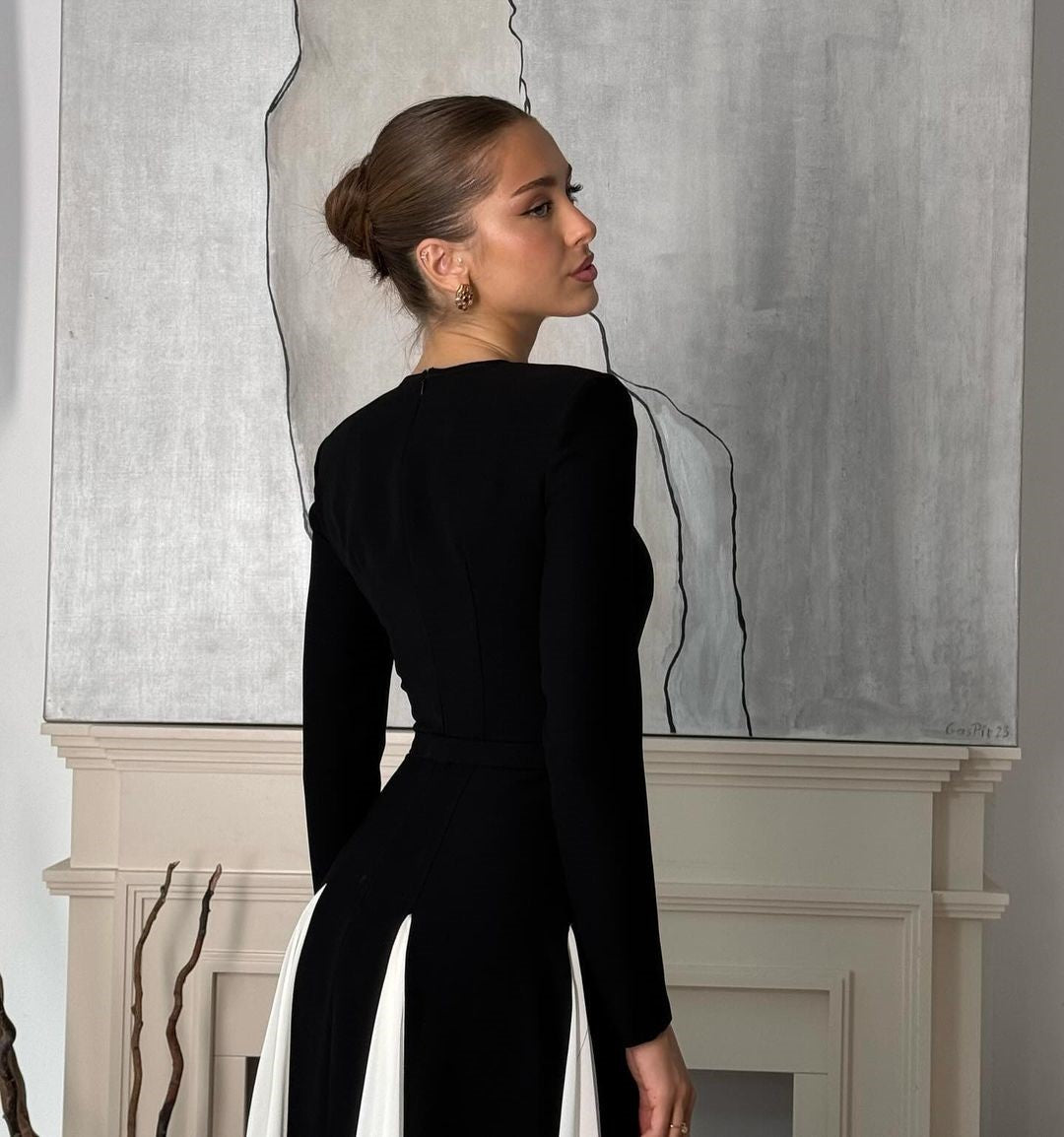 Gwen™ Elegant Contrast Midi Dress