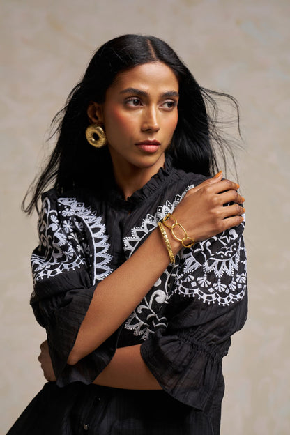 Sandy™ - Embroidery Black Shirt