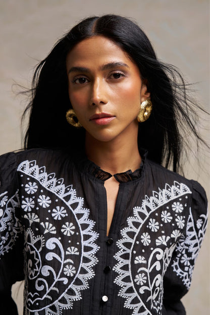 Sandy™ - Embroidery Black Shirt