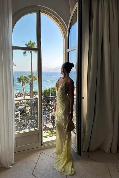 Isolde™ – Dazzling Light Dress