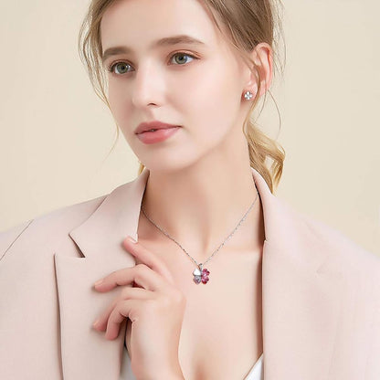 Four-Leaf Clover Necklace | Together Against Breast Cancer