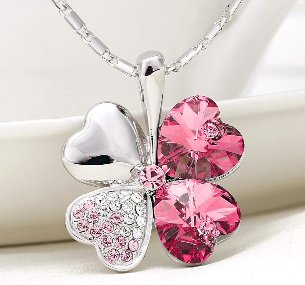 Four-Leaf Clover Necklace | Together Against Breast Cancer