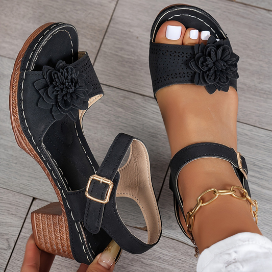 Kristiane™ - Wedge sandals with flowers