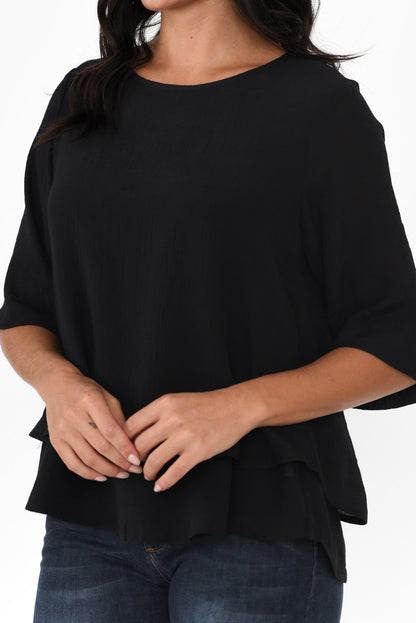 Elsie™-  Curved Hemline Top