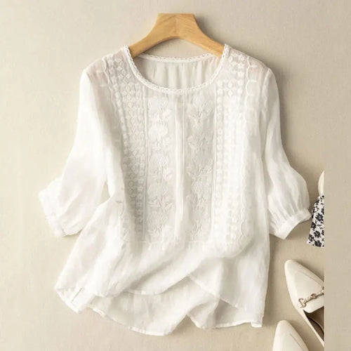 Shiella™ – Embroidered blouse