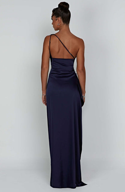 Vivianne™ – Glamour Slit Dress
