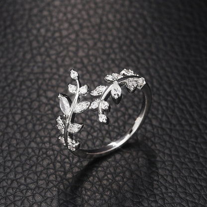 Elegant Vine Ring | Together against Breast Cancer