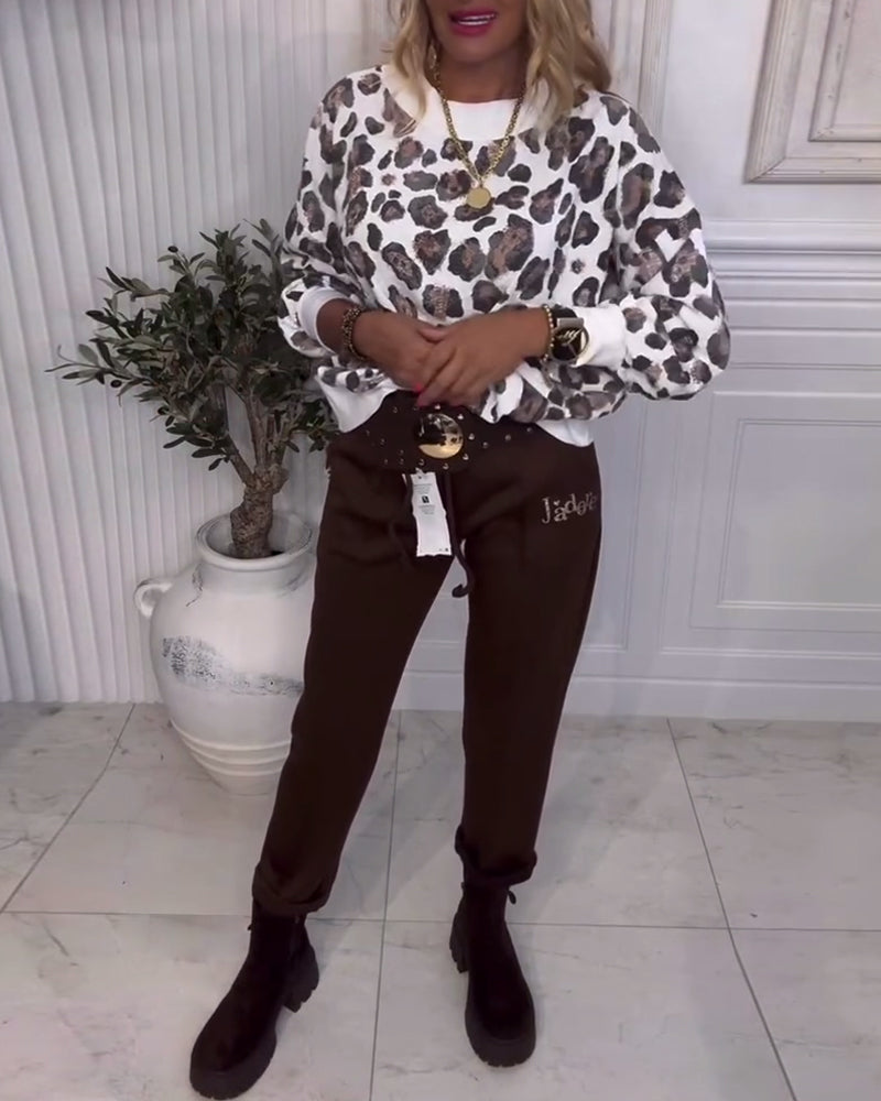 Greta™ - Leopard Print Round Neck Sweatshirt