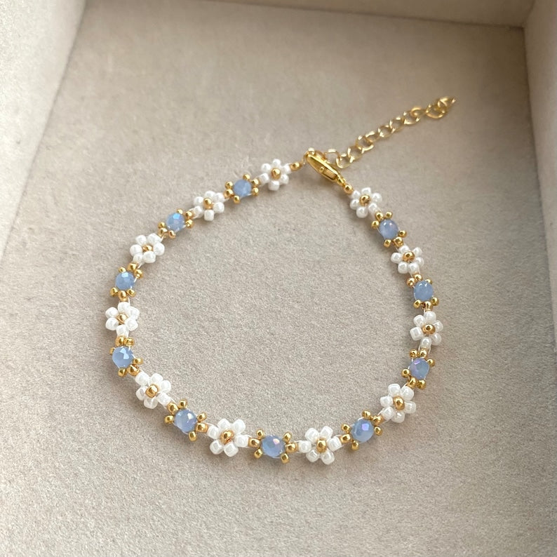 Pearl Flower Bracelet | Together against Diabetes