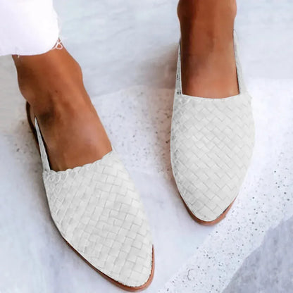 Yliana™ – Lightweight and flexible sandals