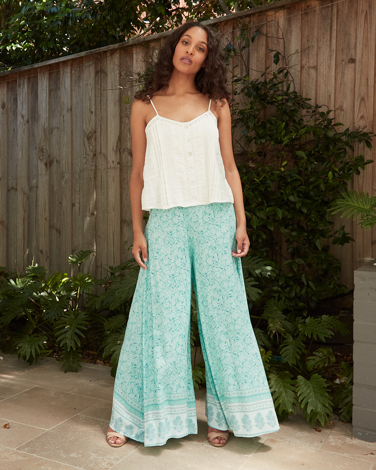 Lovey™ – Summer Tie-up Top